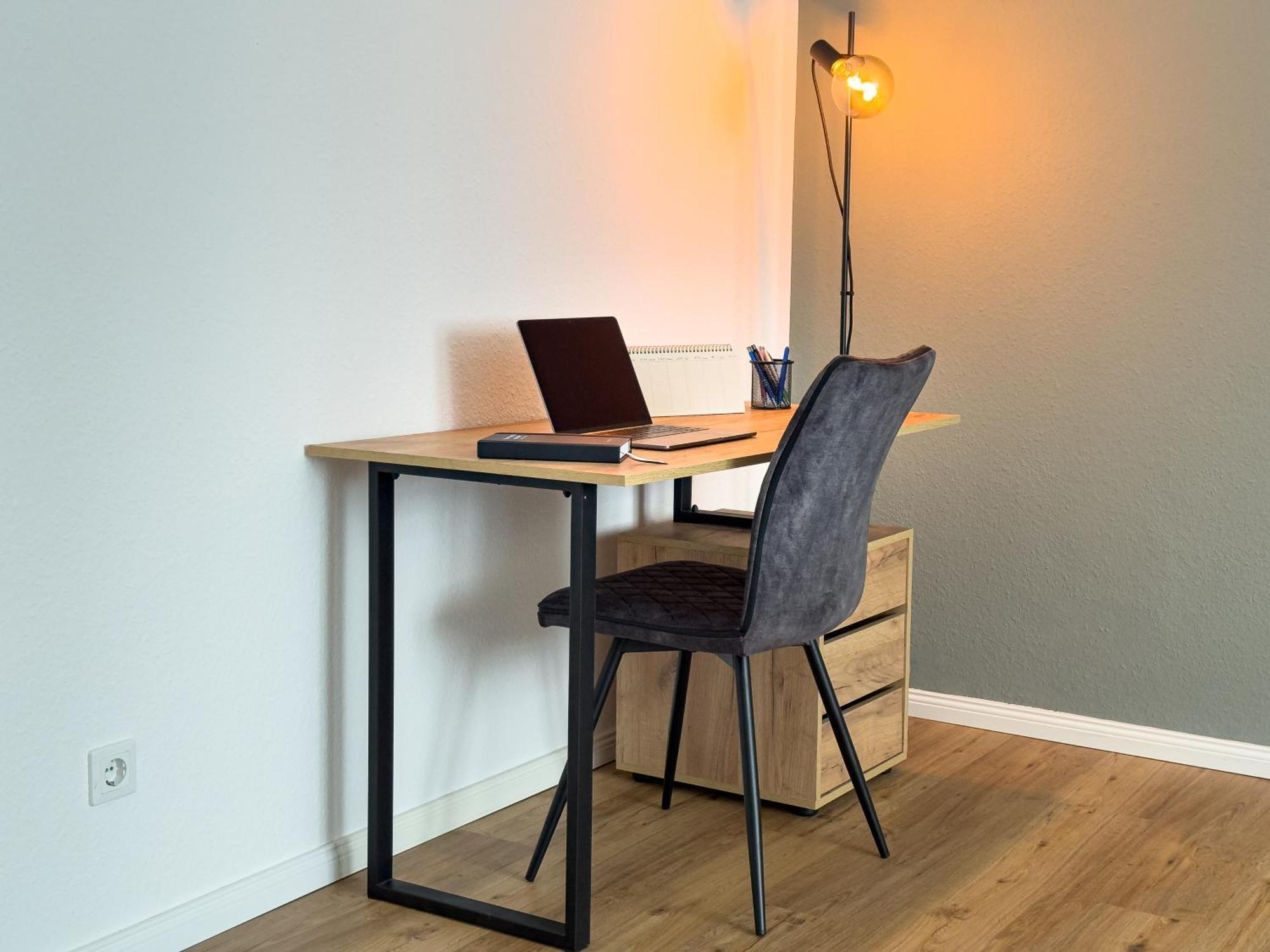 Homelystays Stilvolles Apartment An Der Kirche Lemfoerde ภายนอก รูปภาพ